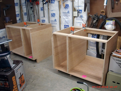 Miter saw station